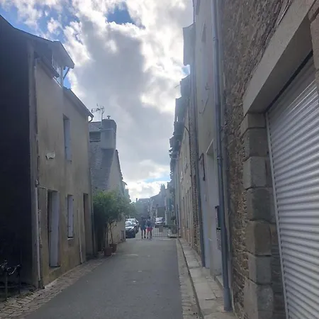 Appartement Rue Victor Hugo - Port De La Houle Cancale Exterior photo