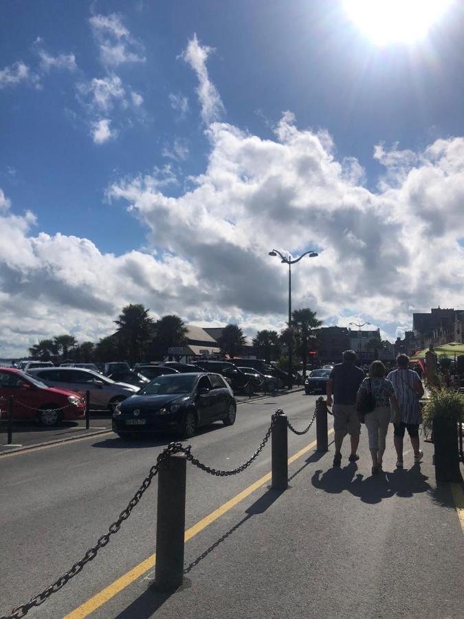 Rue Victor Hugo - Port De La Houle