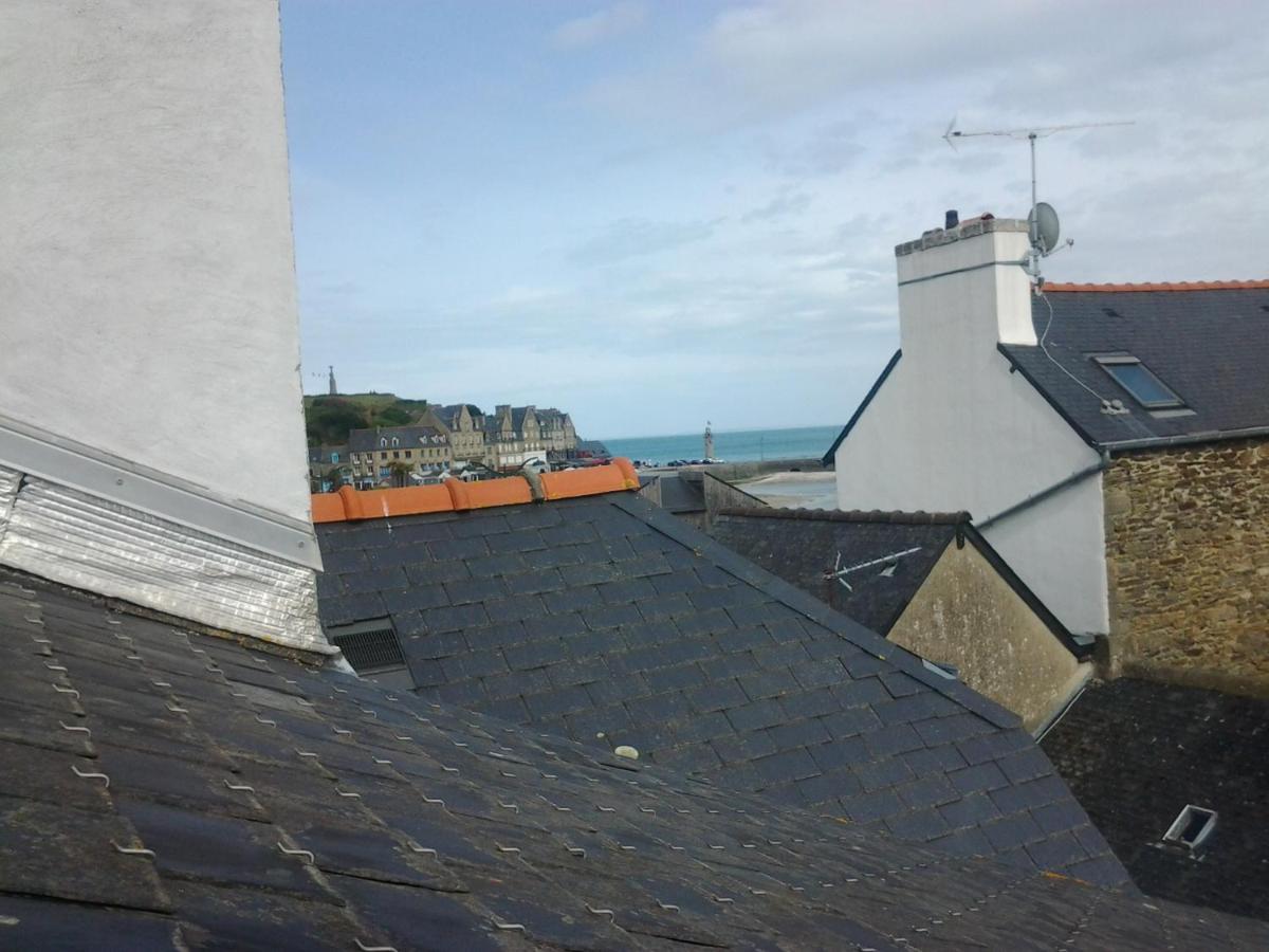 Rue Victor Hugo - Port De La Houle * Cancale